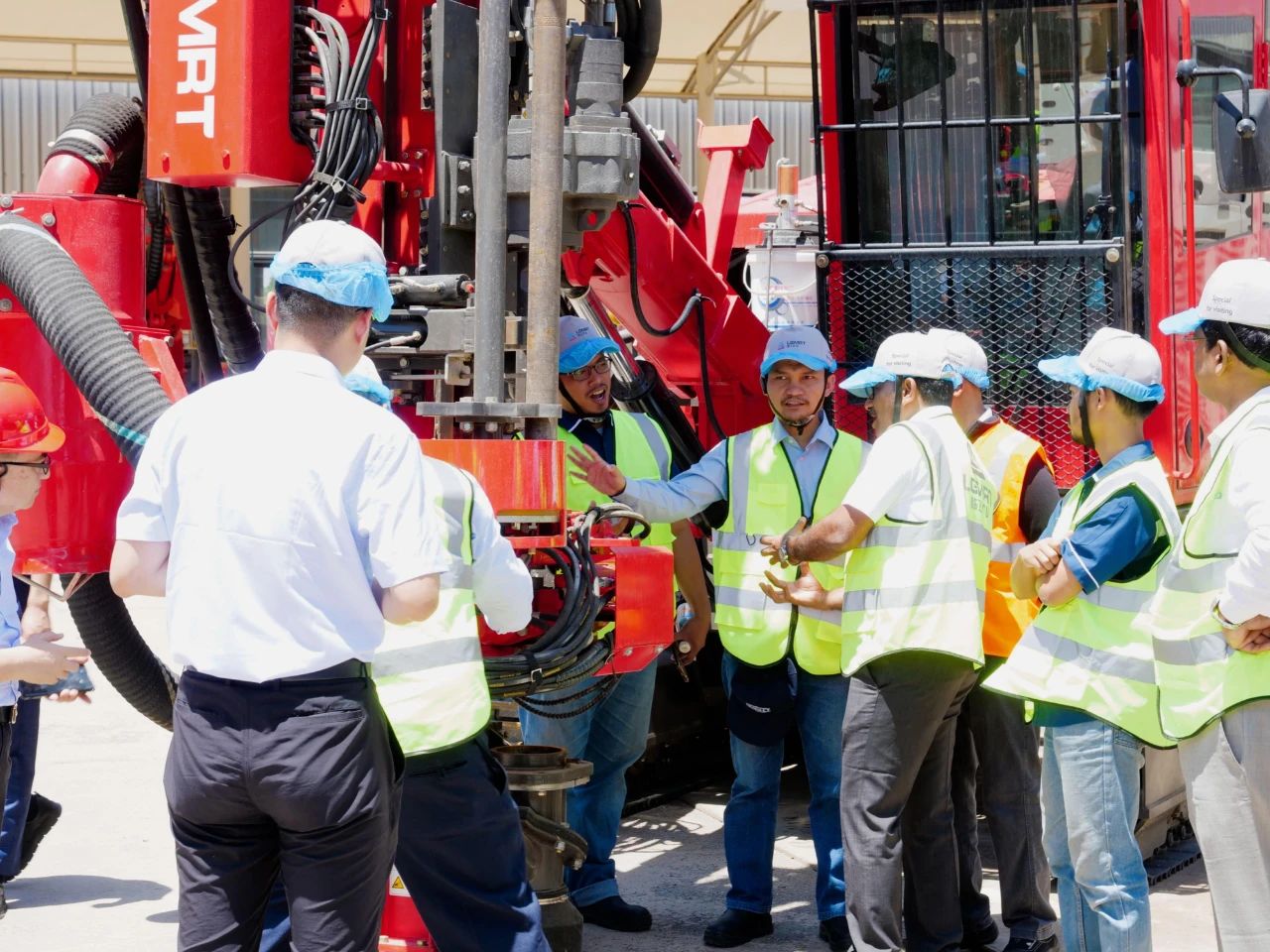 شركة LGMRT للتعدين تتعاون مع شركاء دوليين لرسم خطة تنمية مشتركة